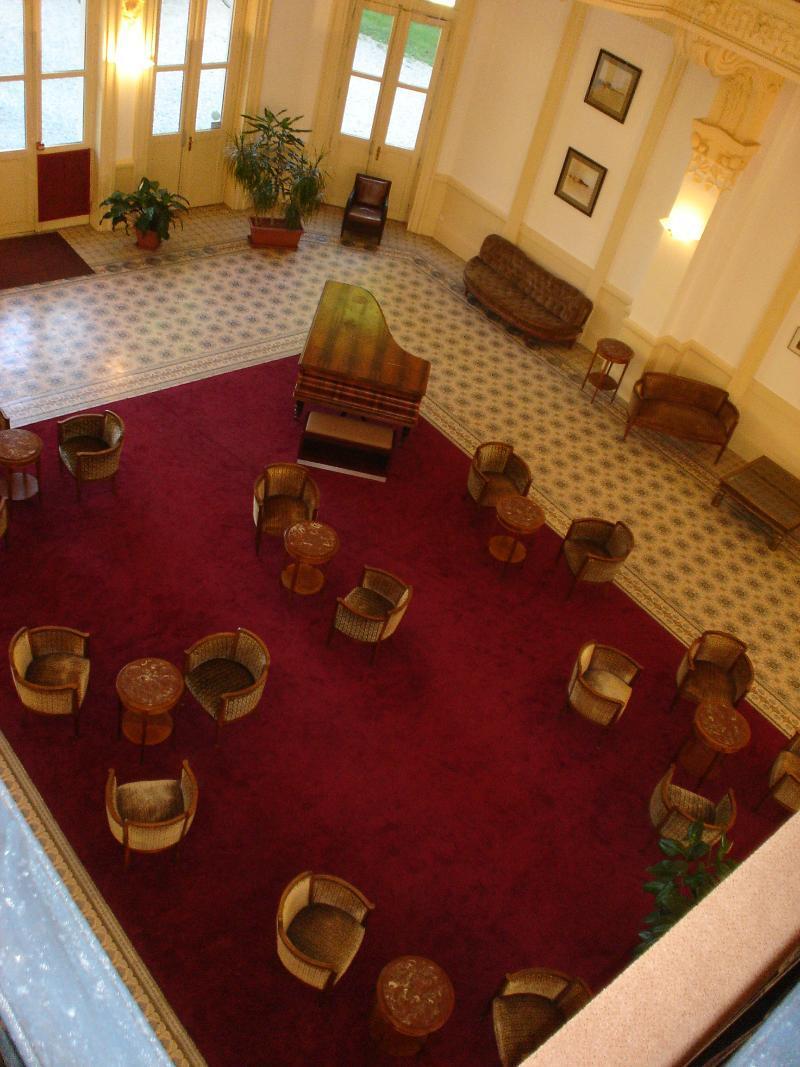 Terres De France - Appart'Hotel Le Splendid Allevard Kültér fotó
