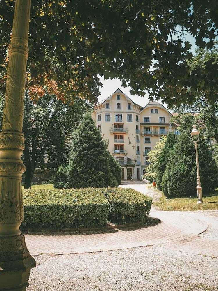 Terres De France - Appart'Hotel Le Splendid Allevard Kültér fotó