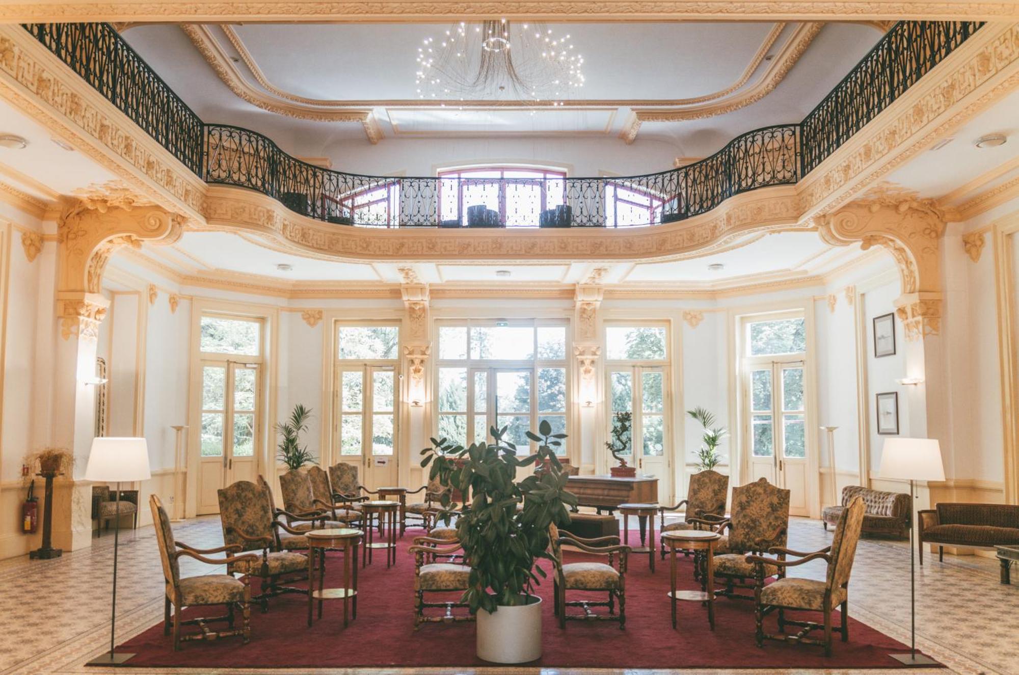 Terres De France - Appart'Hotel Le Splendid Allevard Kültér fotó