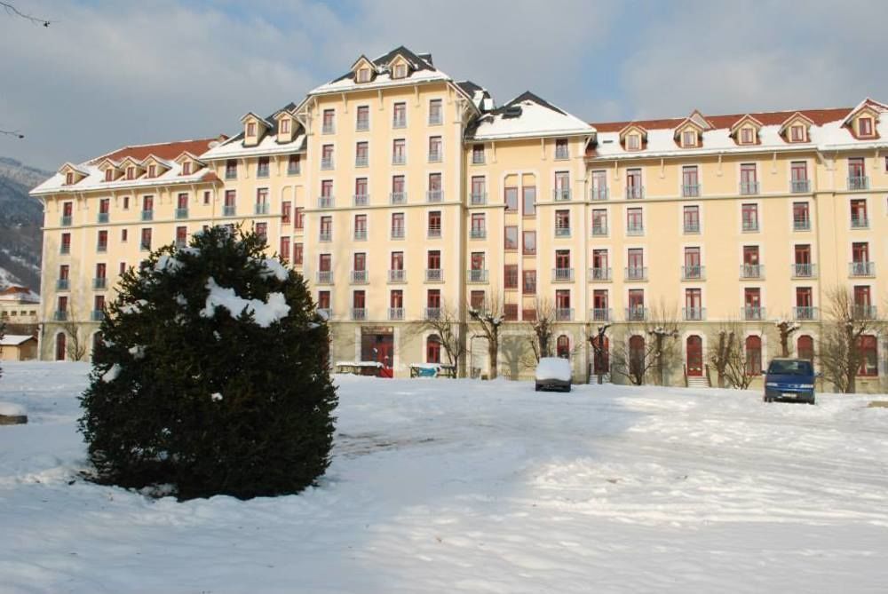 Terres De France - Appart'Hotel Le Splendid Allevard Kültér fotó