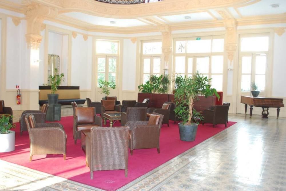 Terres De France - Appart'Hotel Le Splendid Allevard Kültér fotó