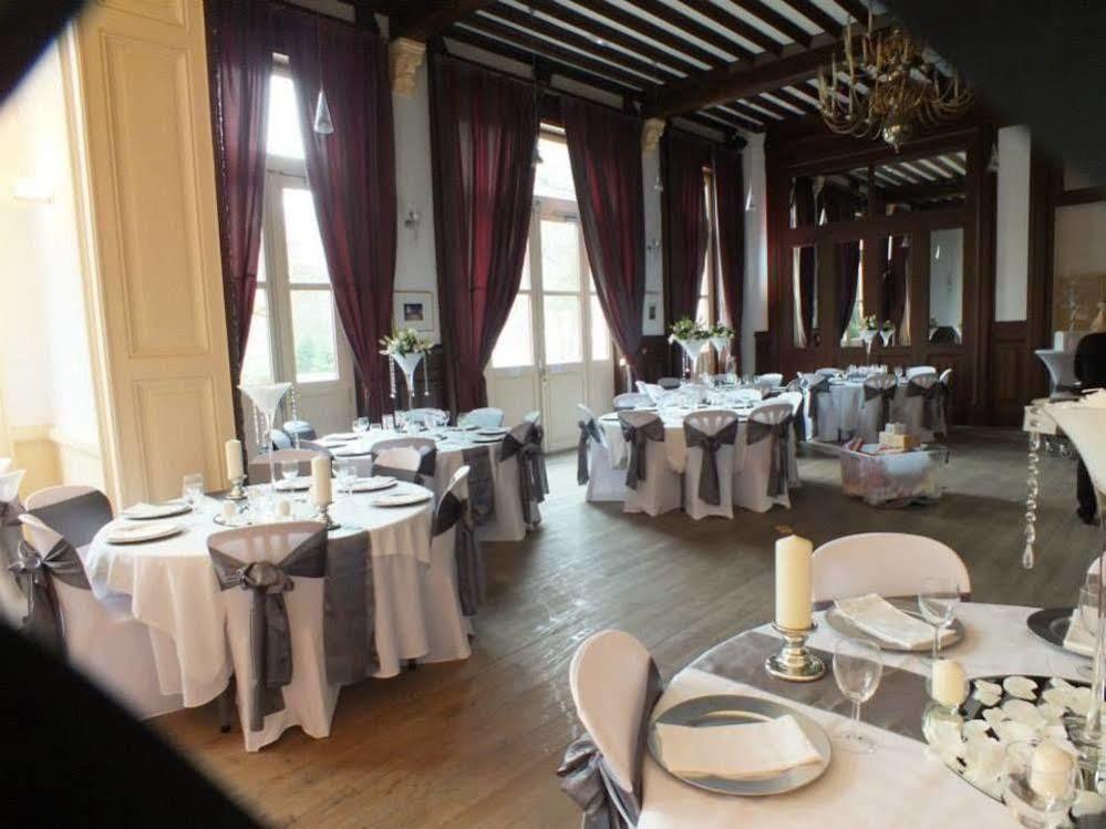 Terres De France - Appart'Hotel Le Splendid Allevard Kültér fotó