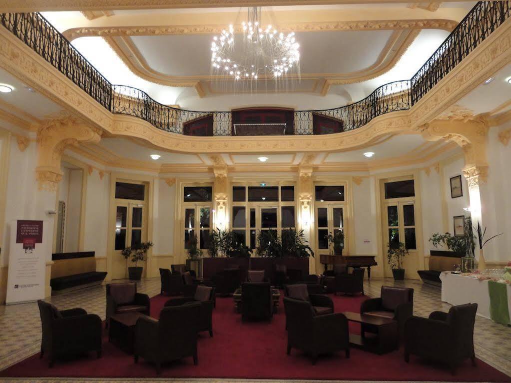 Terres De France - Appart'Hotel Le Splendid Allevard Kültér fotó